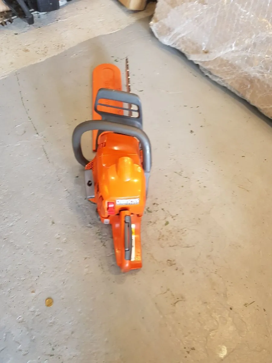 HUSQVARNA 440 PETROL CHAINSAW - FOR SALE - Image 4