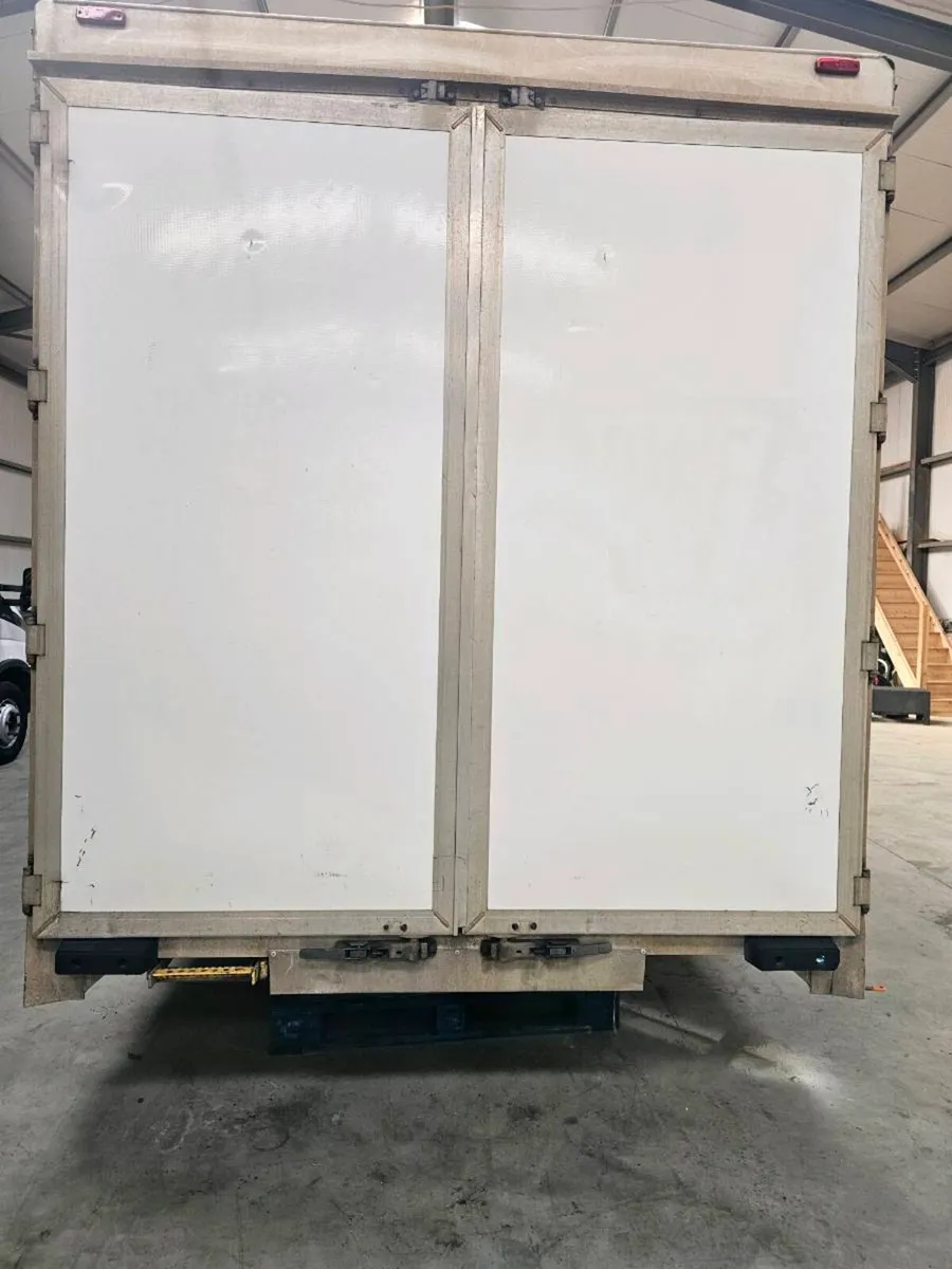 curtain sider body. - Image 2