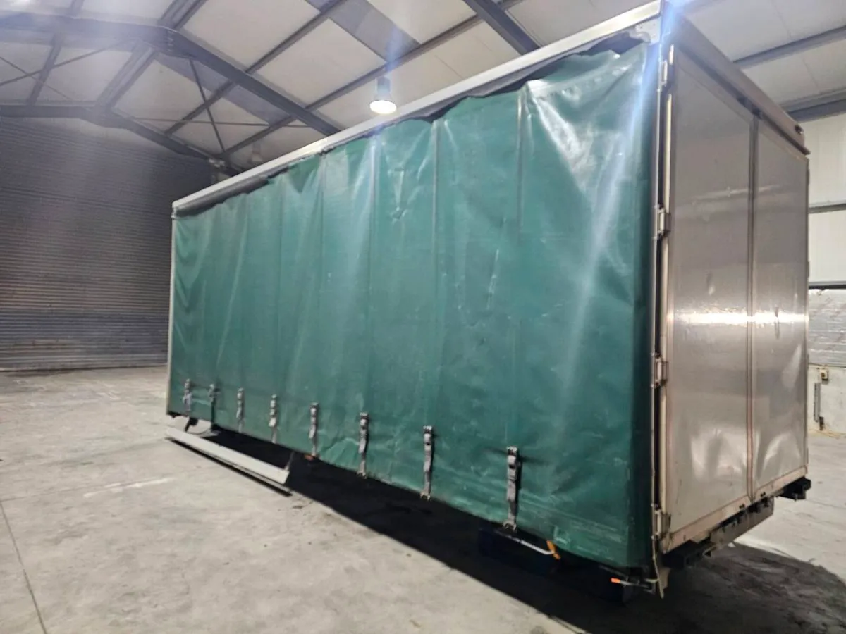 curtain sider body. - Image 3