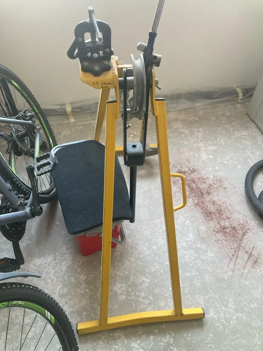 Conduit bending machine - Image 1