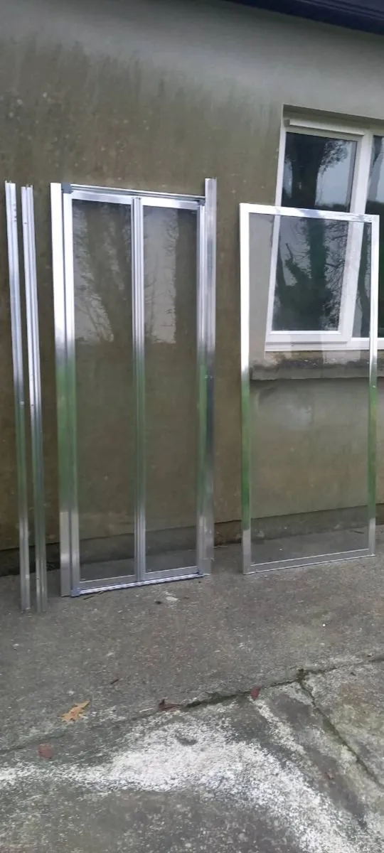 Shower door - Image 1