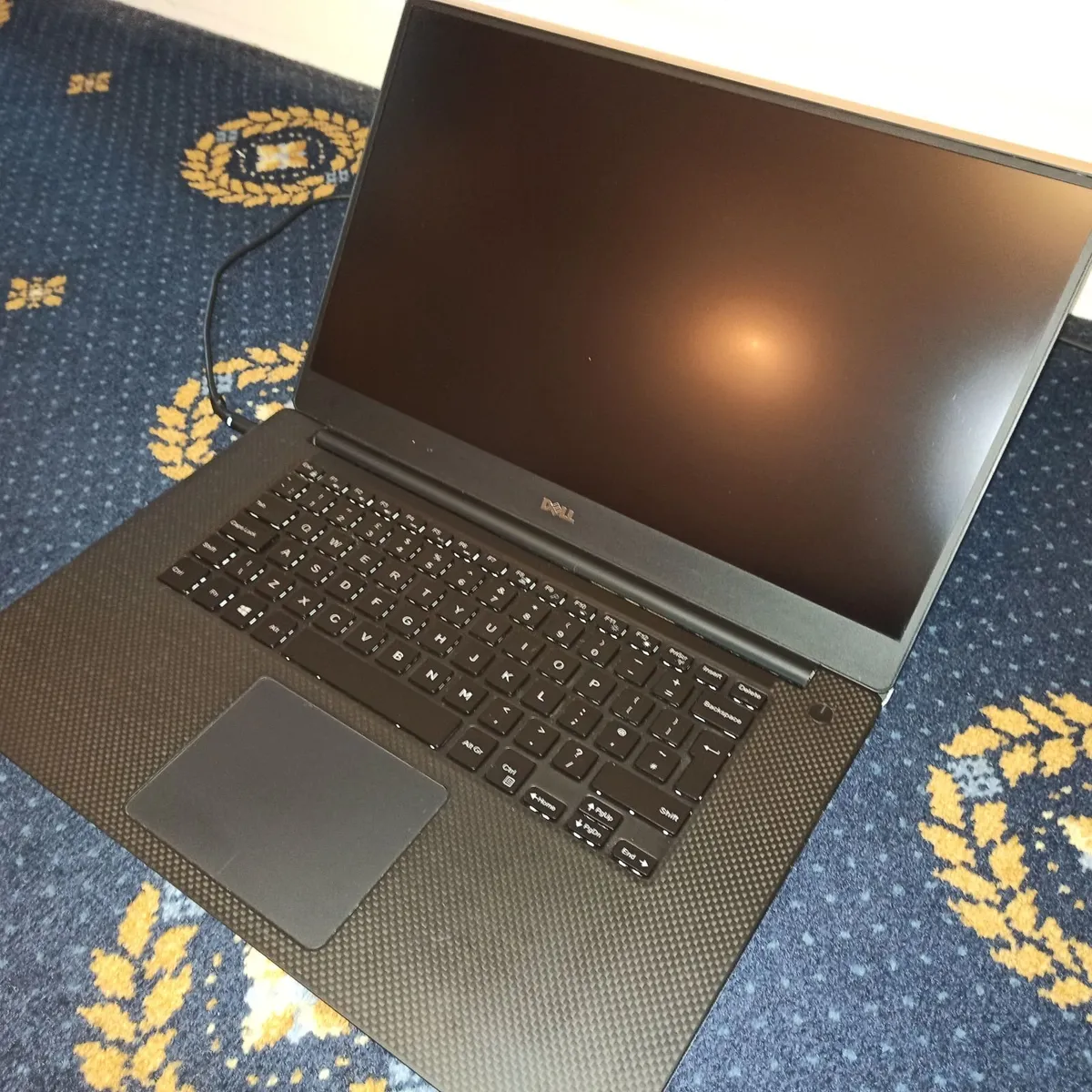 Dell 9560   i7   {Excellent Condition} - Image 3