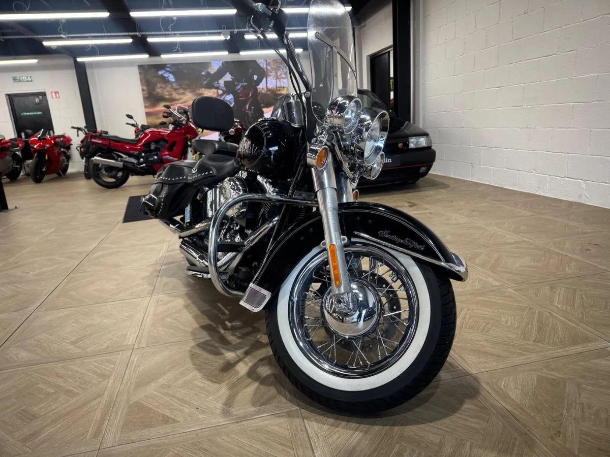 HARLEY DAVIDSON Heritage FLSTC - Image 4