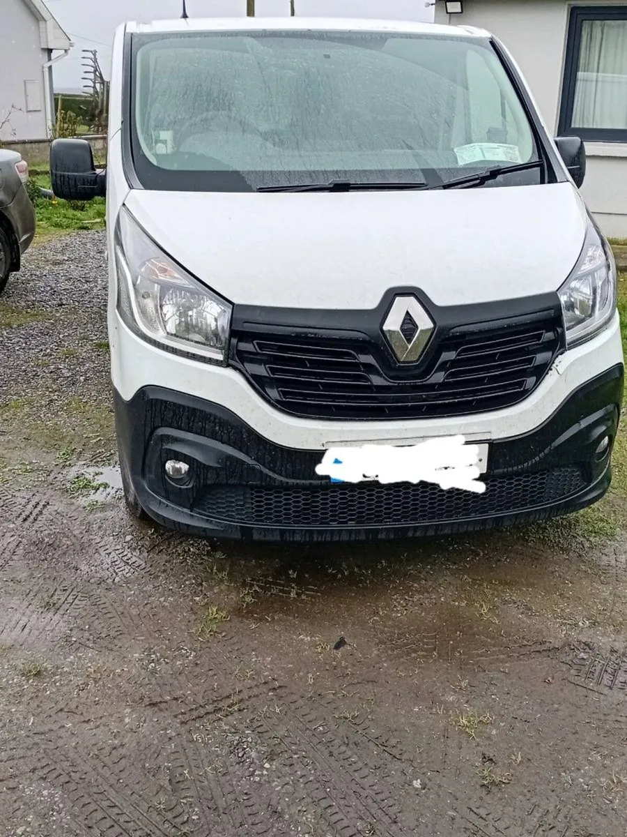 renault traffic 2018 business  120kms - Image 1