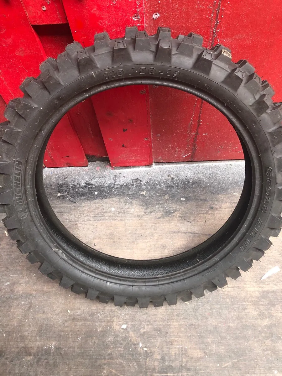 Selection New  Tyres Classic parts - Image 3