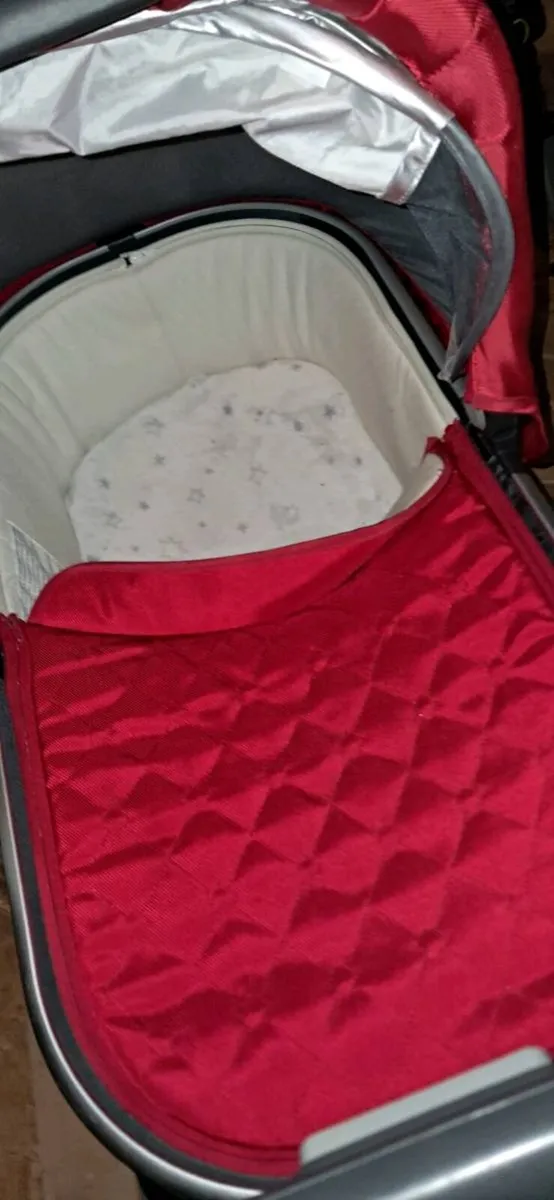 Free to take - Uppa Baby Vista travel system - Image 2