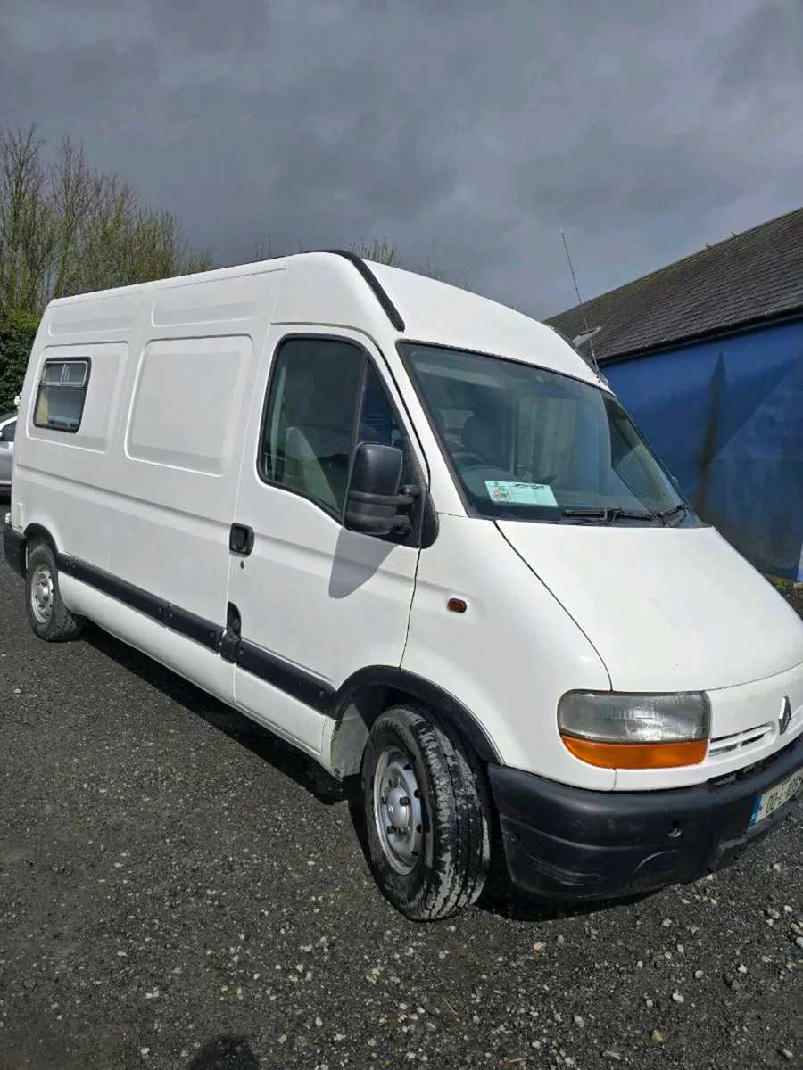 Renault master campervan - Image 2