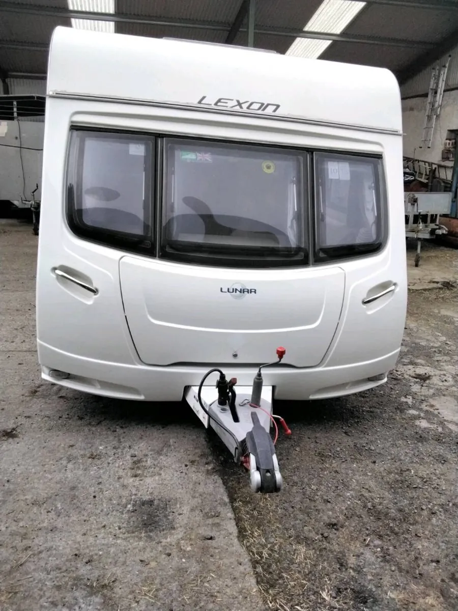 Lunar Lexon 420 Caravan - Image 1