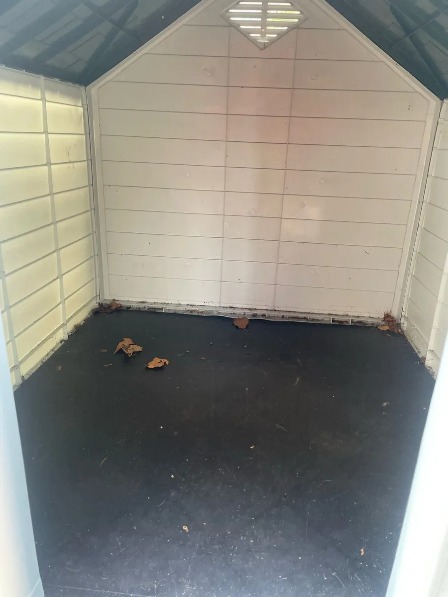 Dog house - Image 3