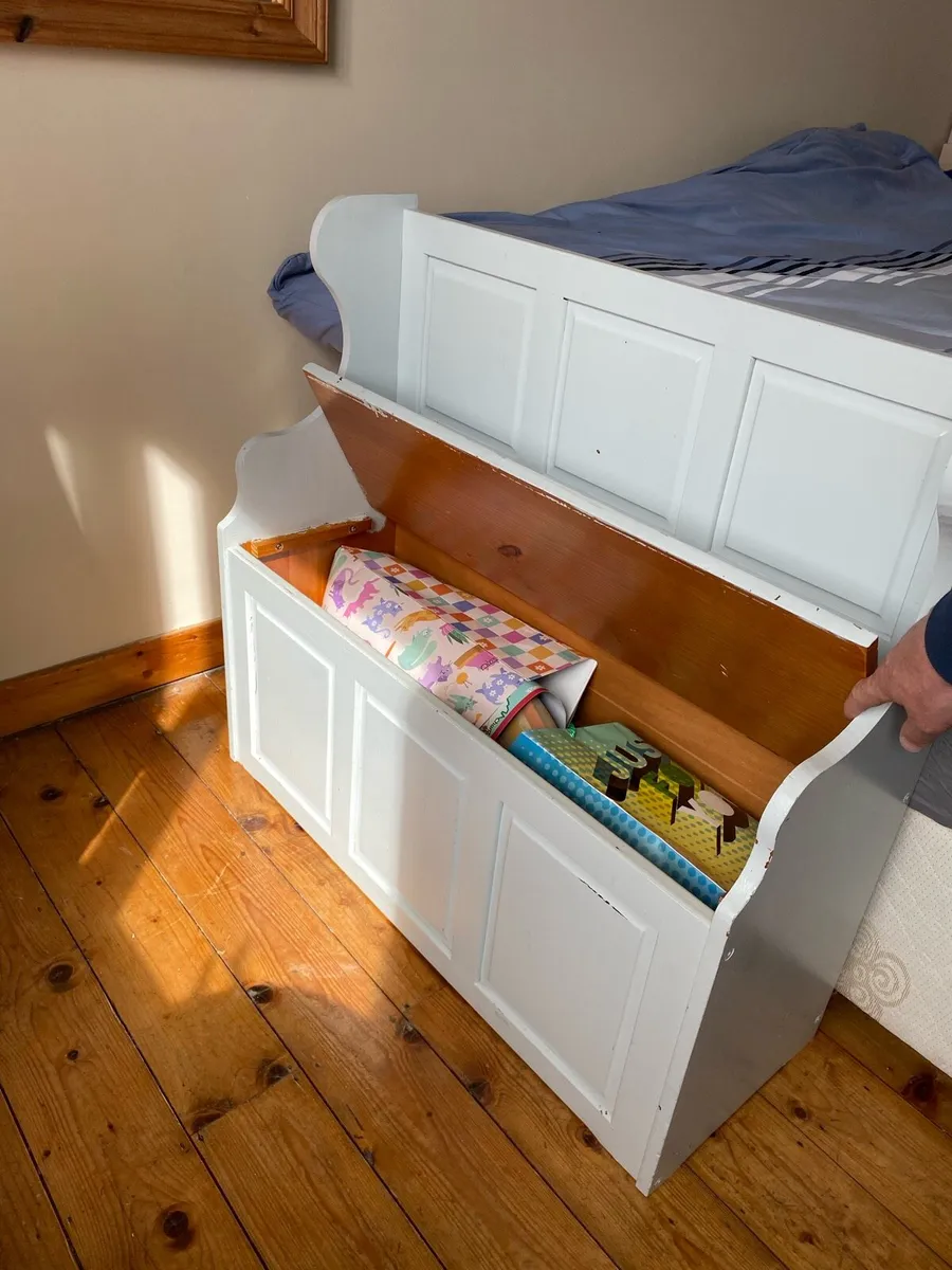 Monks Bench - Image 4