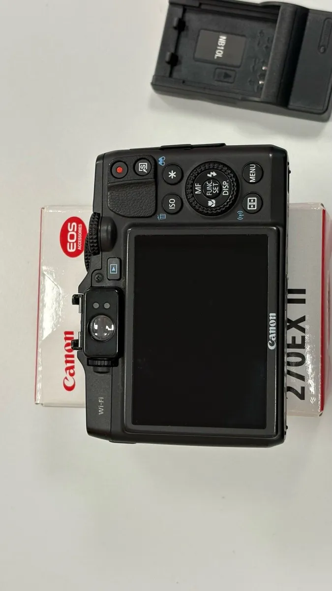 Canon g16 powershot with mountable upgraded flash - Image 4
