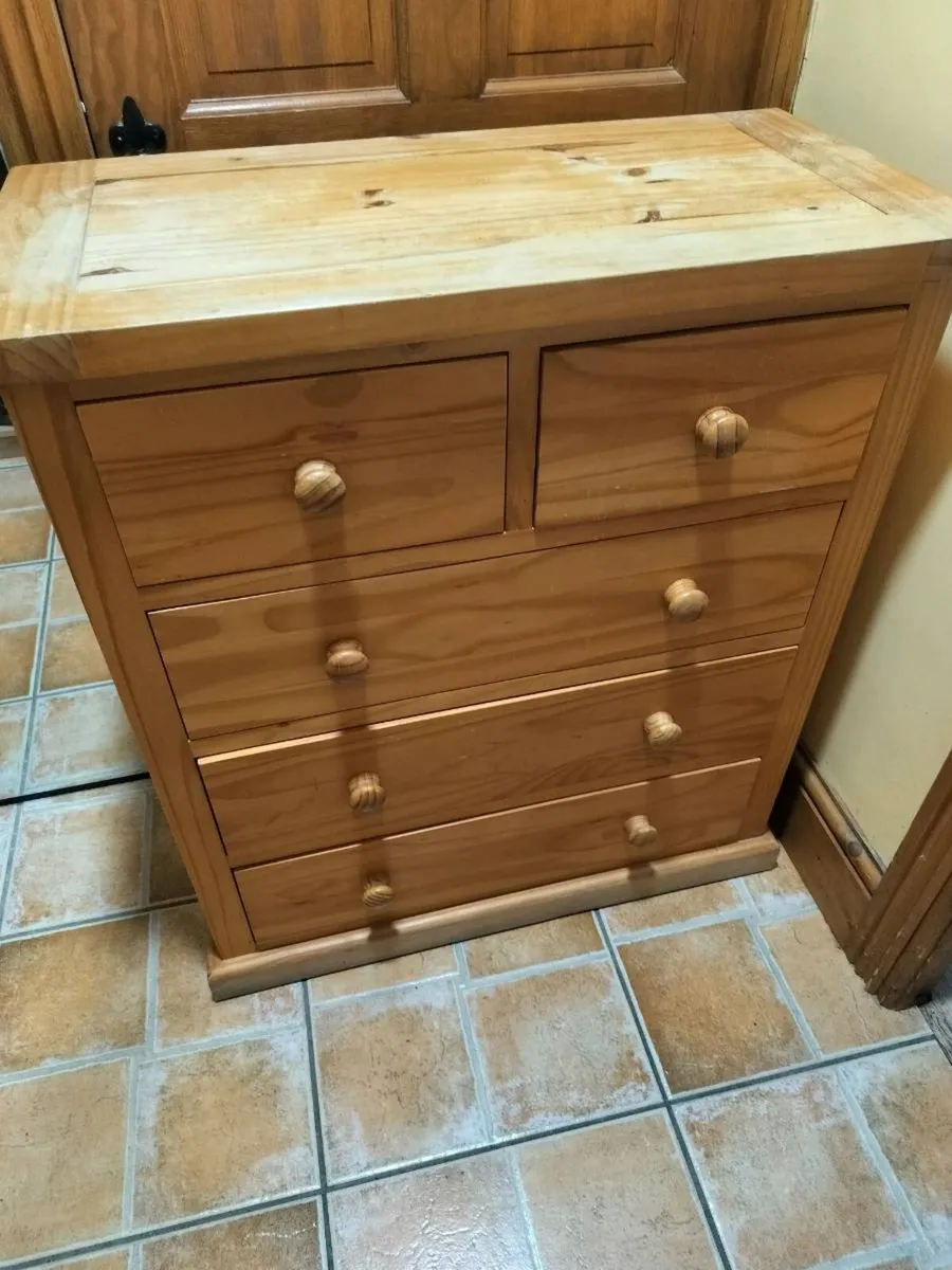 Chest of 5 drawers - Image 1