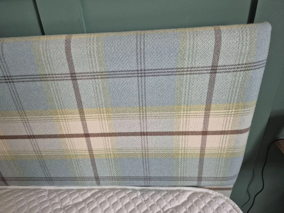 King size beige suede bed frame & tweed headboard - Image 4