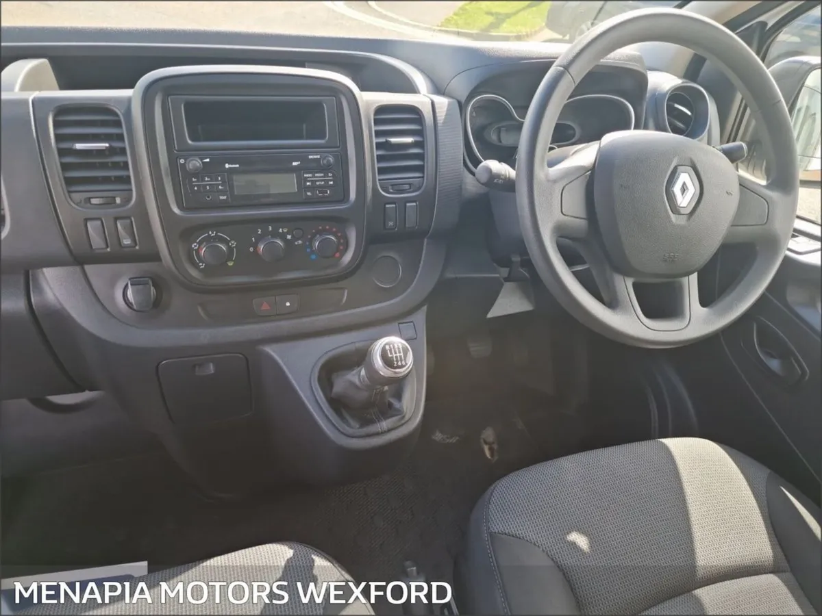 Renault Trafic TRAFIC LL30 ENERGY DCI 120 BUS - Image 2