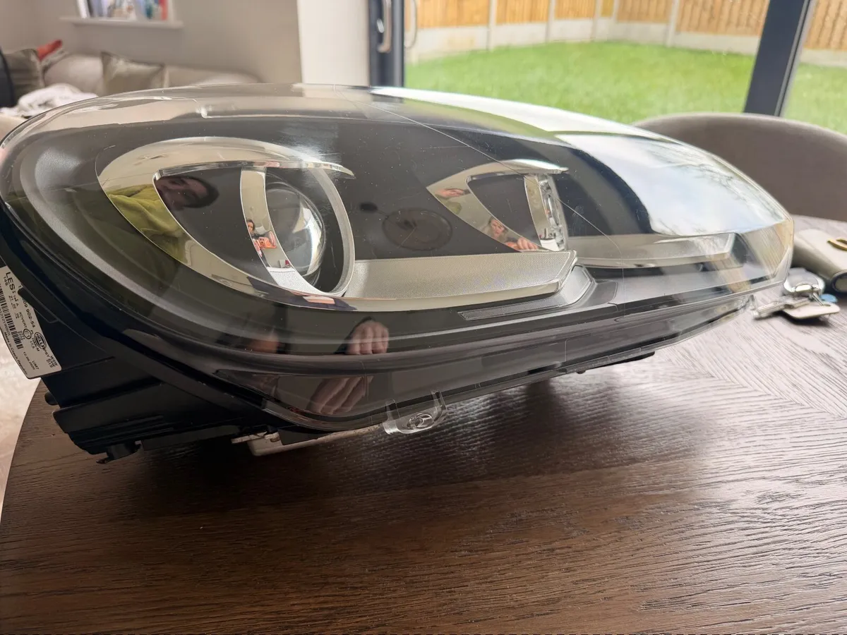 Volkswagen Golf headlight Mk6  (2008–2016) - Image 4