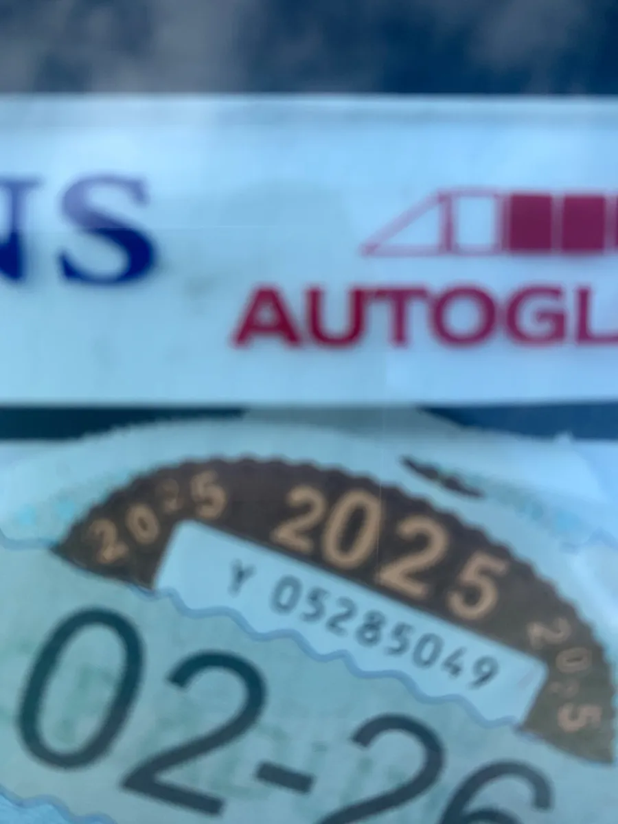 2017 MINI  COOPER  NO DAMAGE - Image 4