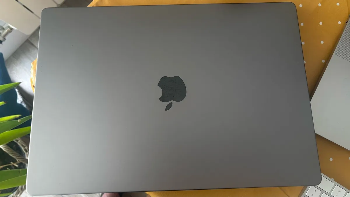MacBook Pro M1 Pro - Image 1