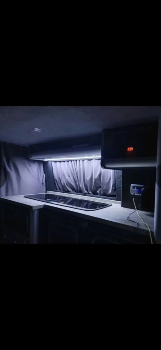 Campervan - Image 4