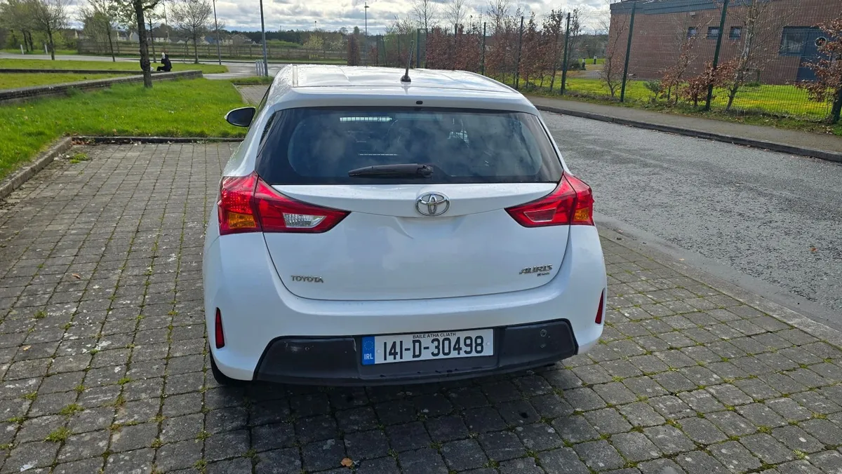 2014 Toyota Auris 1.4 D4D - DOE & TAX - Image 2