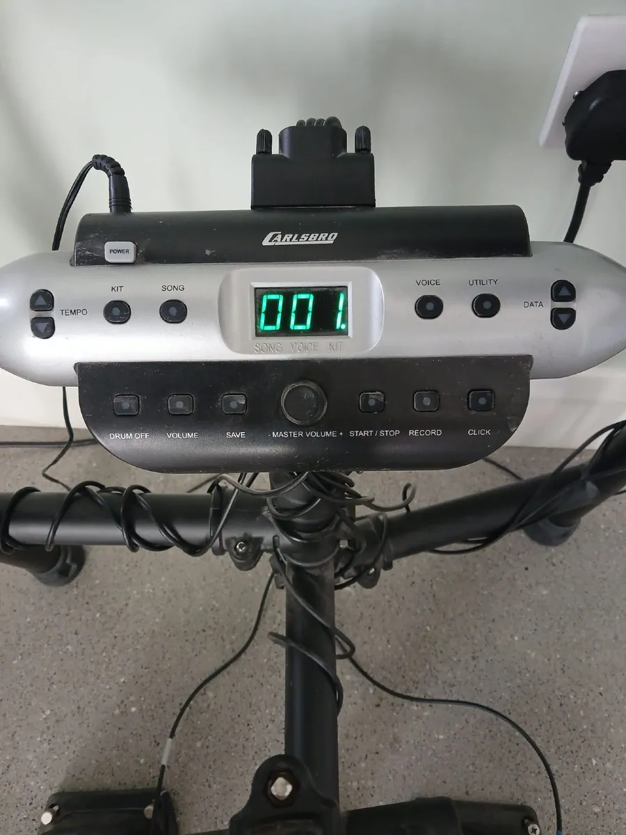 Electric drum kit - Image 1
