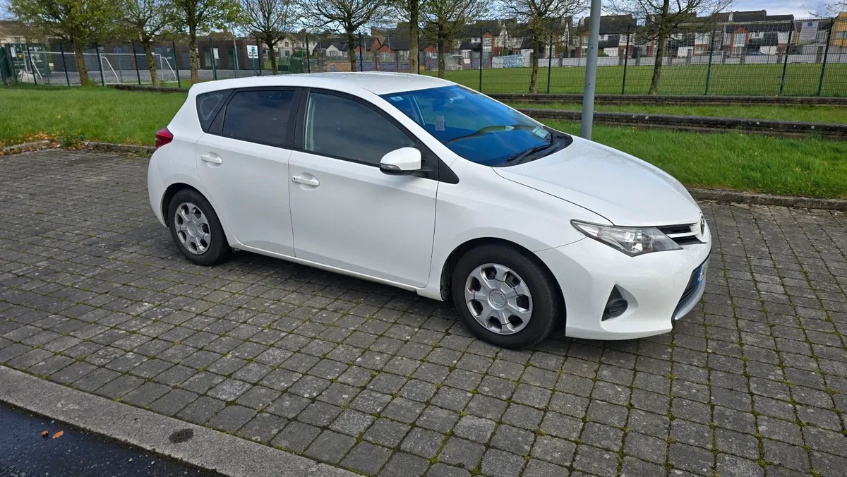 2014 Toyota Auris 1.4 D4D - DOE & TAX - Image 1