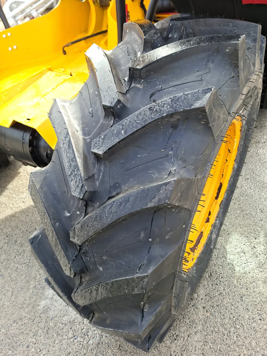 JCB TM 320S PIVOT STEER - Image 4