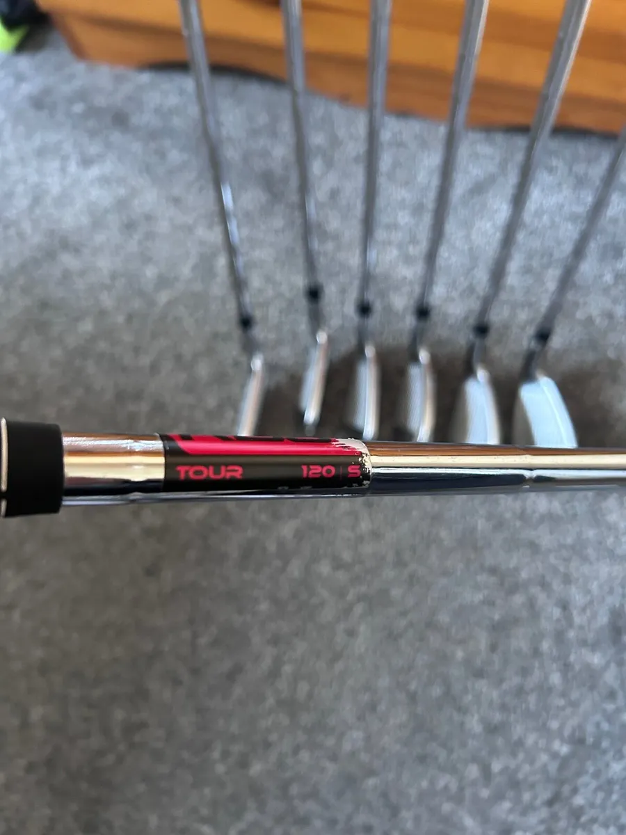 Takomo 101 Irons Left Handed Stiff 120g shafts 4-P - Image 2