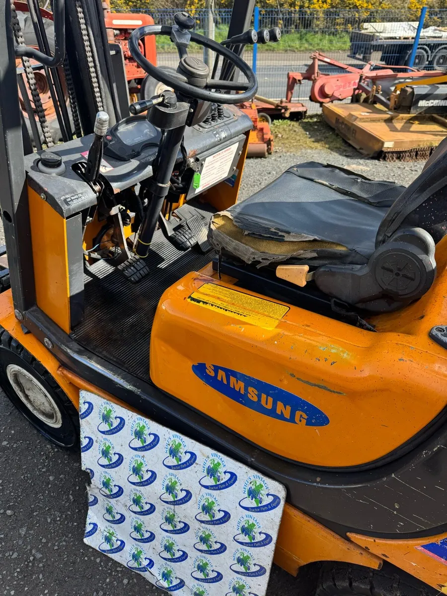 Samsung SF 15L 1.5T Gas Forklift - Image 3