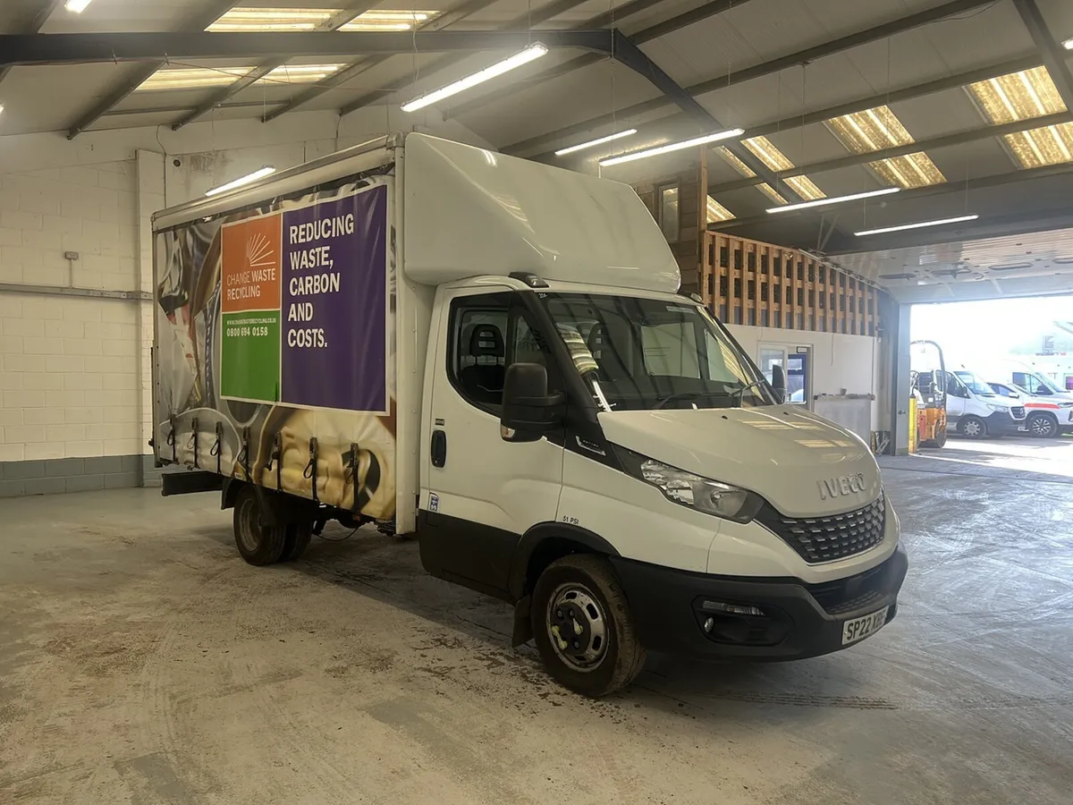 2022 Iveco Daily Curtain Sider Van - Image 1