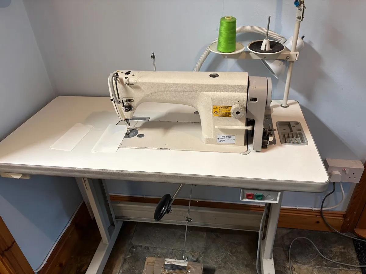 Industrial Sewing Machine DDL-8900 - Image 2