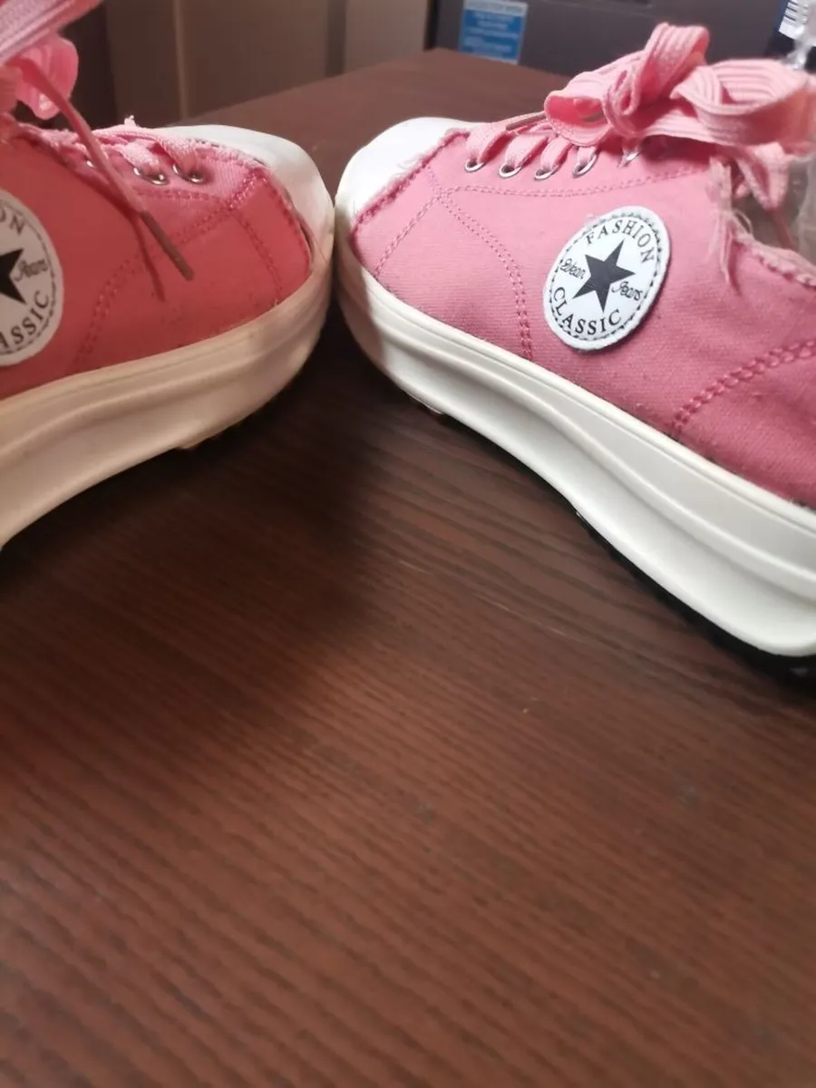 Womens Converse - Image 3