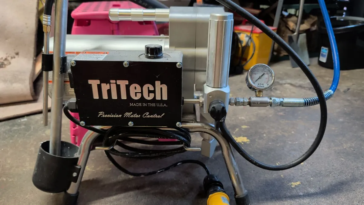 Tritech T4 spray gun - Image 1