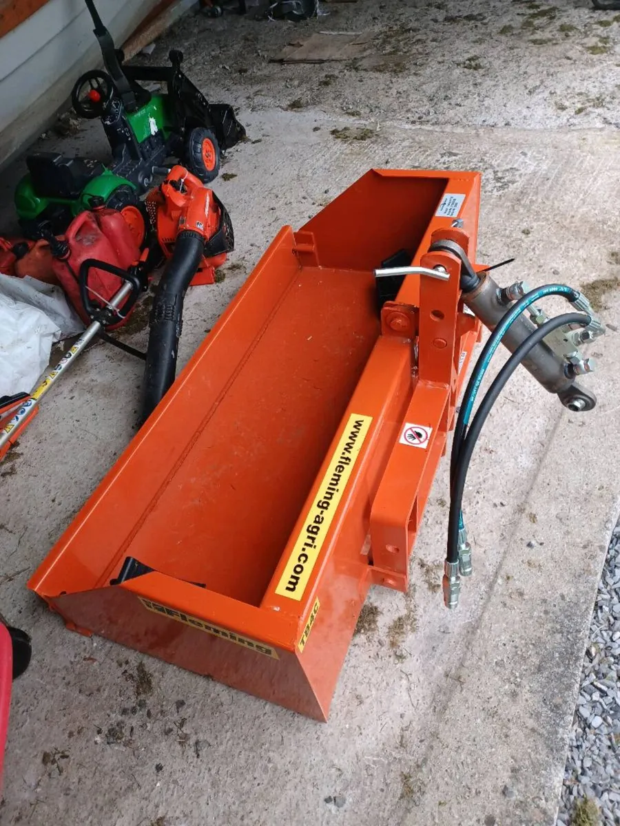 Compact/ sub compact transport box. - Image 1