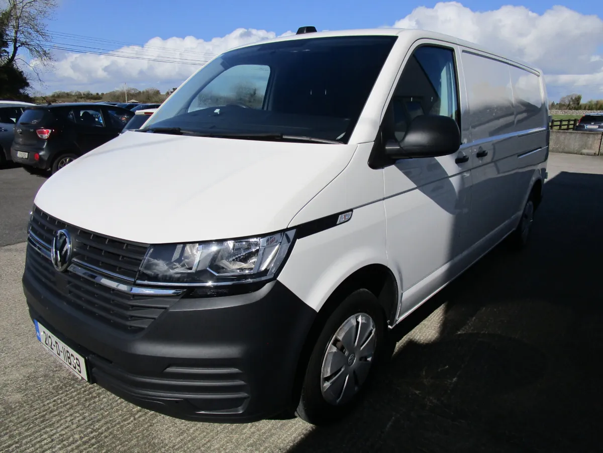 Volkswagen Transporter 2021 - Image 3
