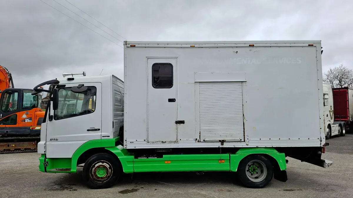 2012 Mercedes 816 , Atego , Jetter ,7.5 Ton . - Image 4