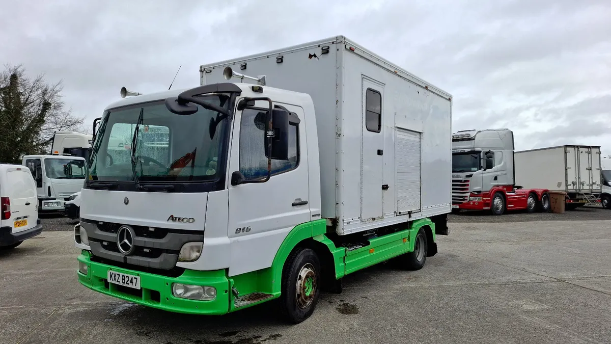 2012 Mercedes 816 , Atego , Jetter ,7.5 Ton . - Image 3