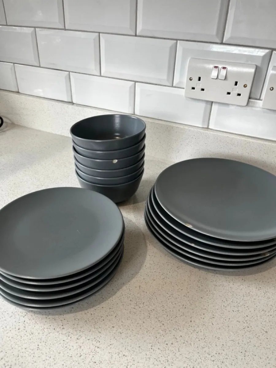 [Free] Ikea Dinning Set - Image 1