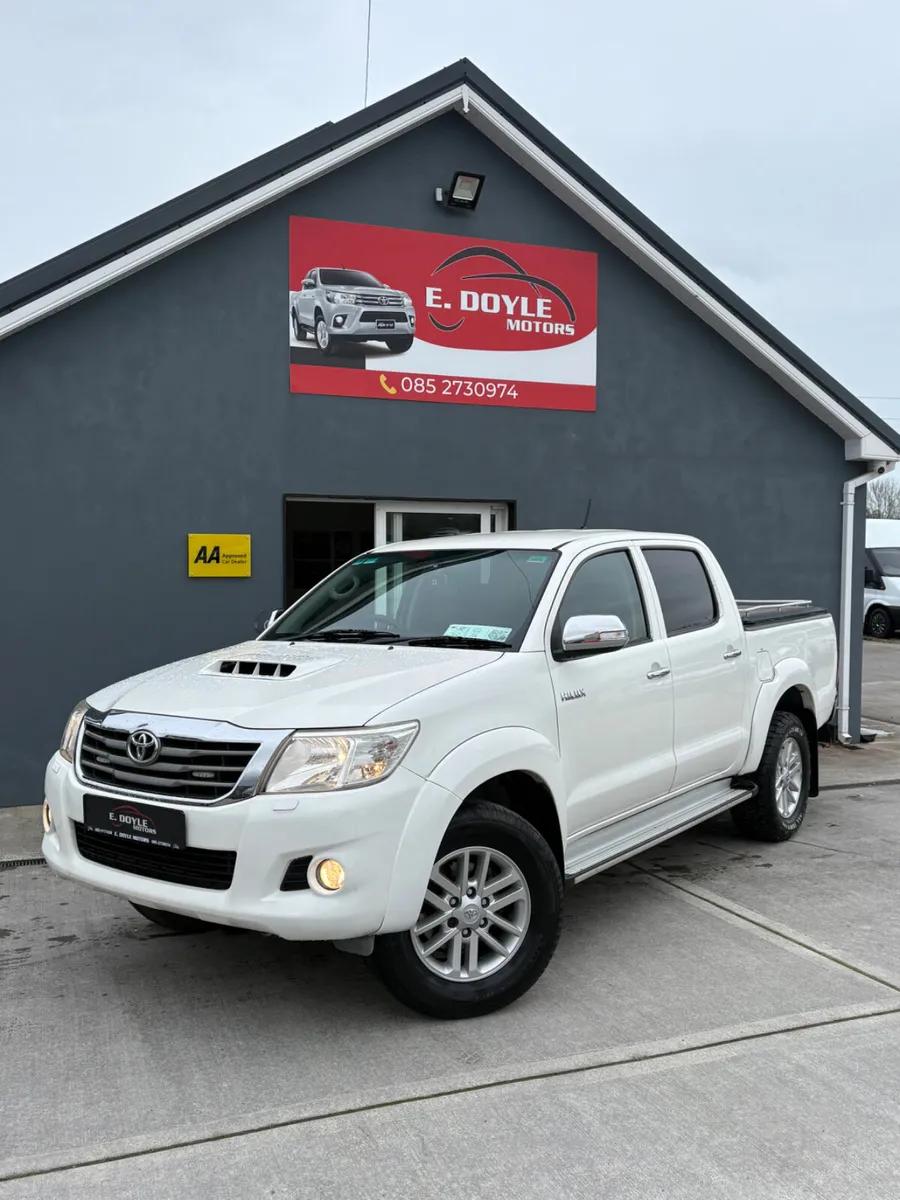 Toyota Hilux 2015 - Image 2