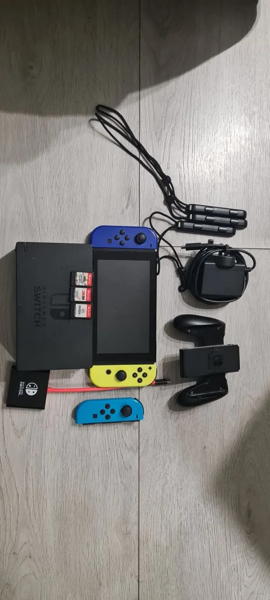 Nintendo switch - Image 1