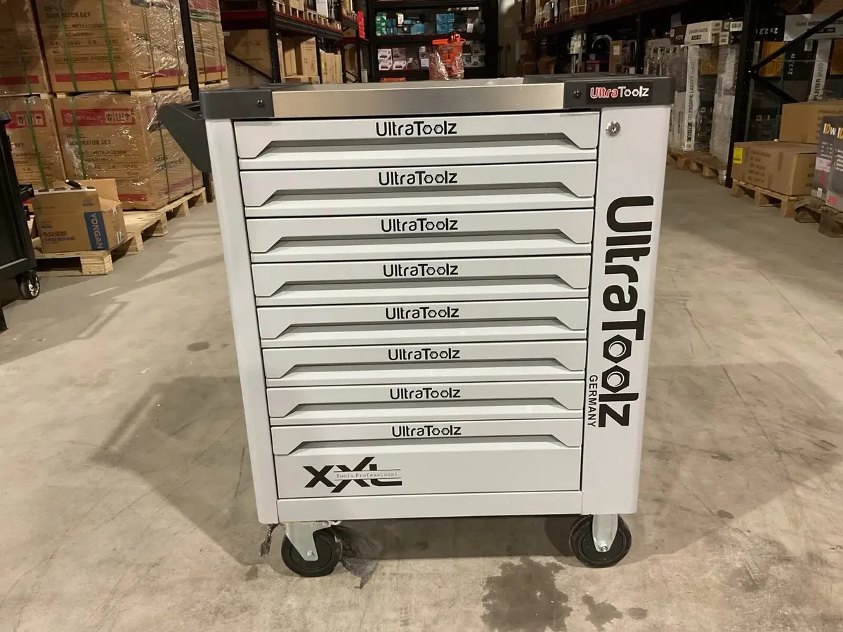 BRAND NEW INDUSTRIAL TOOL CHEST FULL OF TOOLS - Image 2