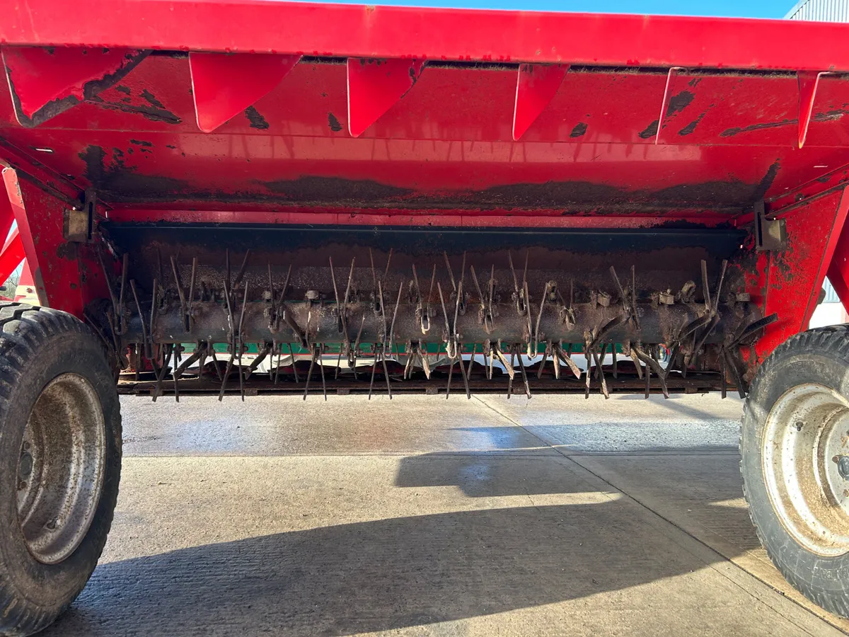 Kverneland 4332 LT Trailed Mower **no VAT ** - Image 2