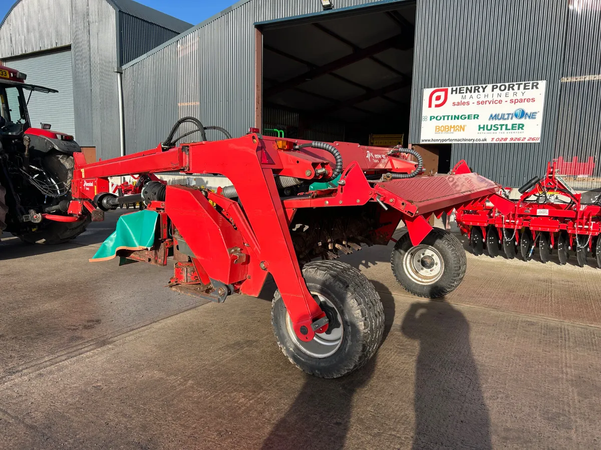 Kverneland 4332 LT Trailed Mower **no VAT ** - Image 1