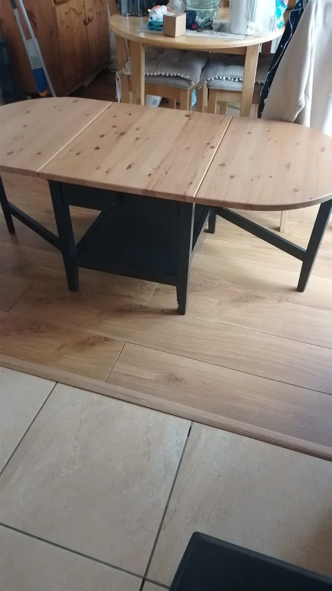 Solid Wood Extendable Coffee Table - Image 1