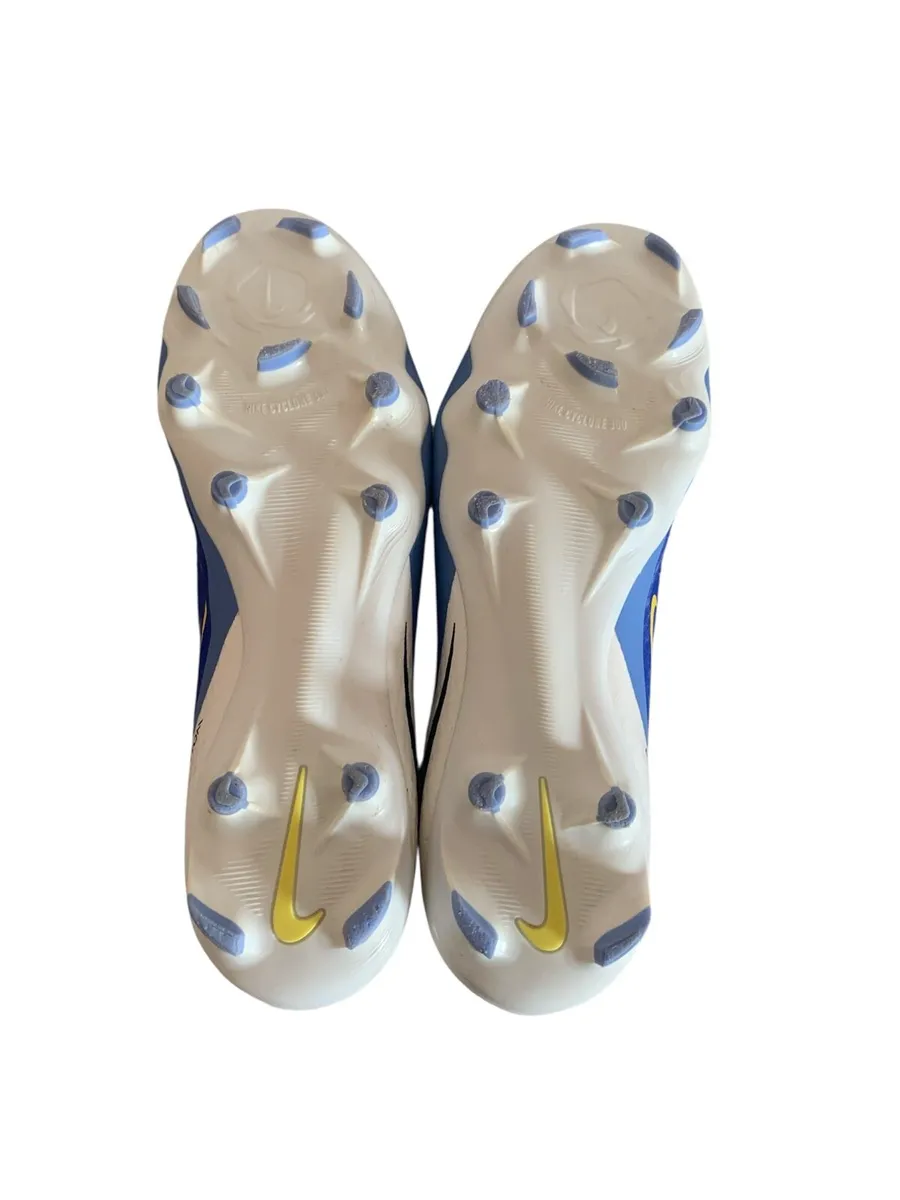 Football boots - Image 4