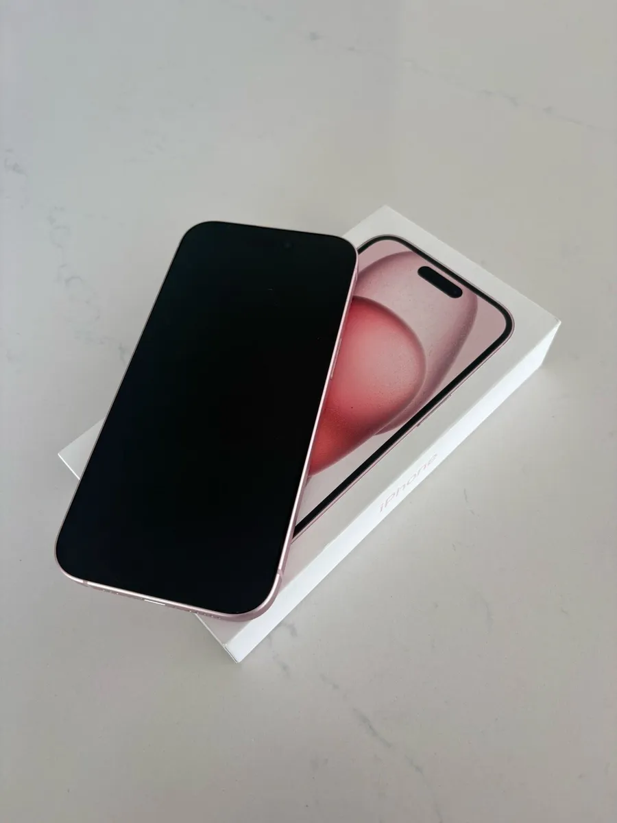 iPhone 15 - Image 2