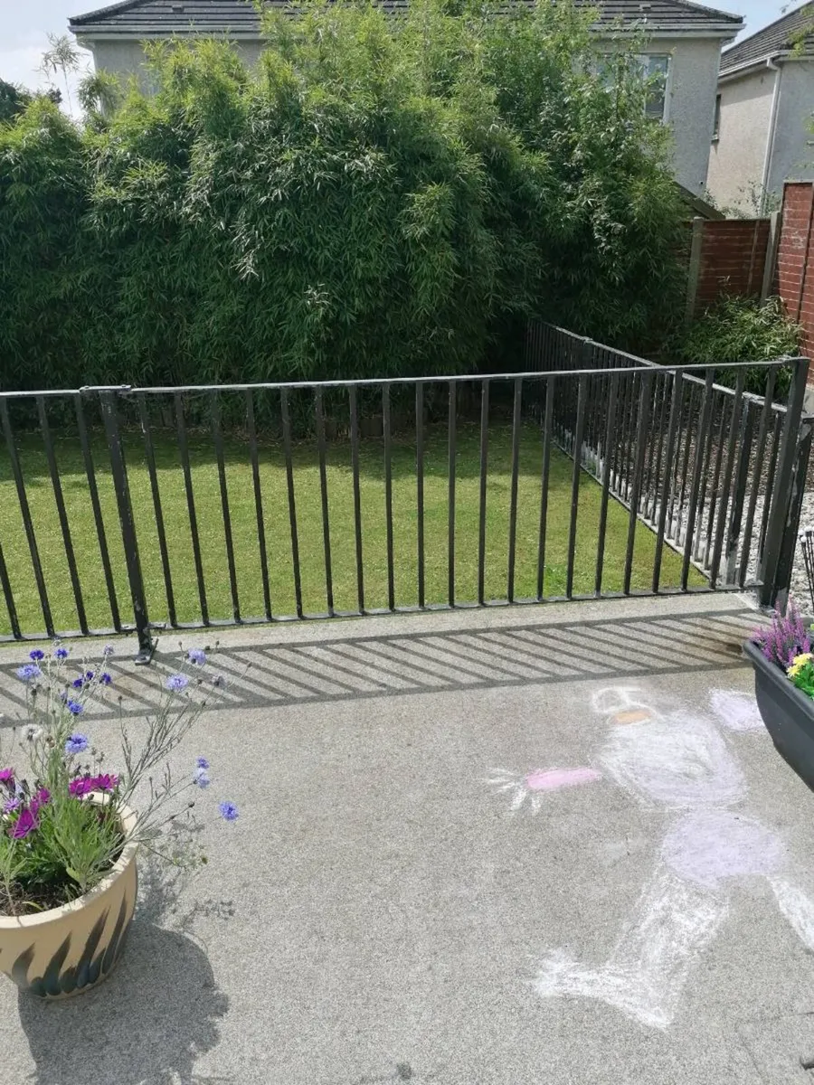Garden railings - Image 3