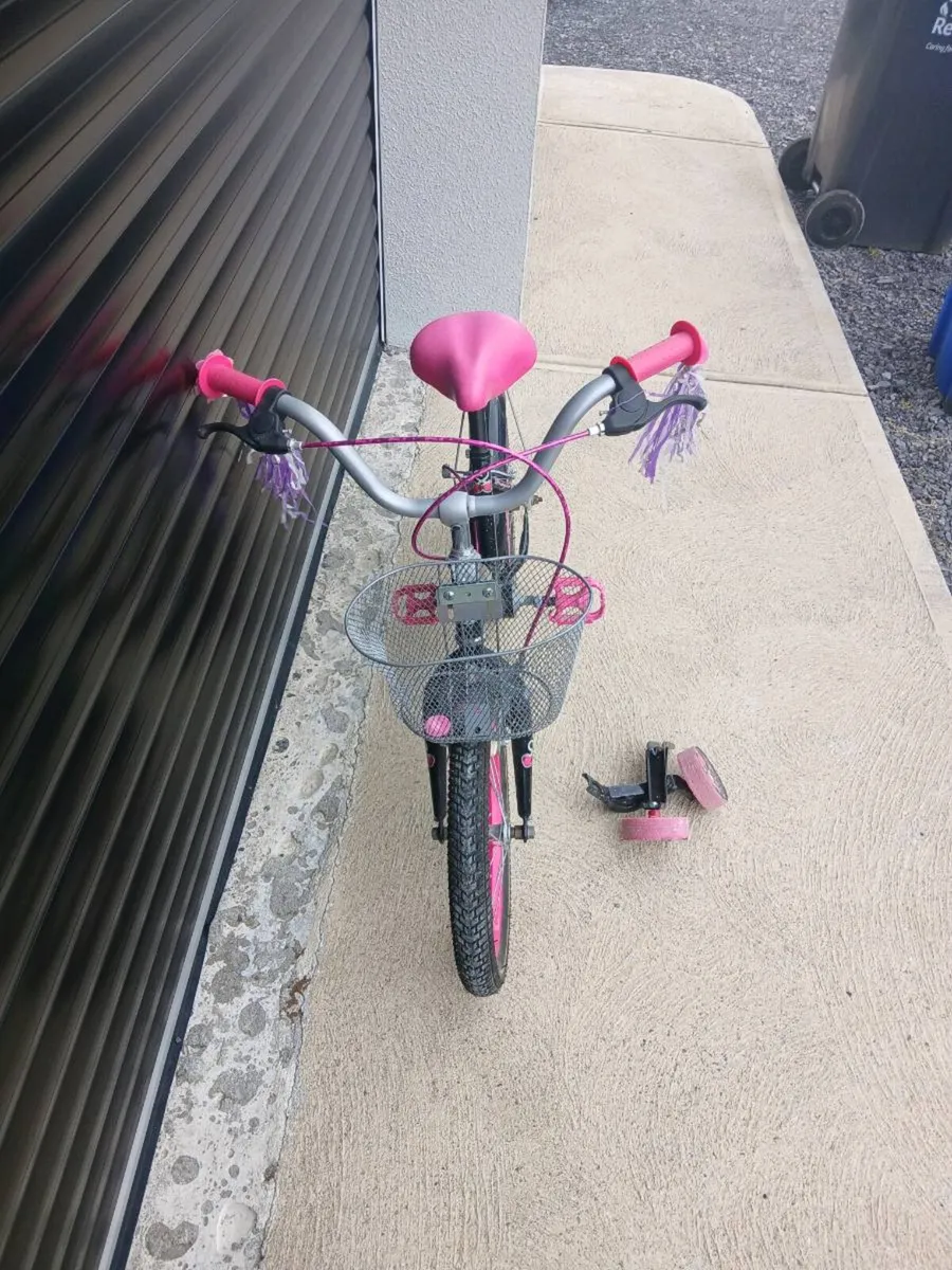 Girls bicycle - Image 3