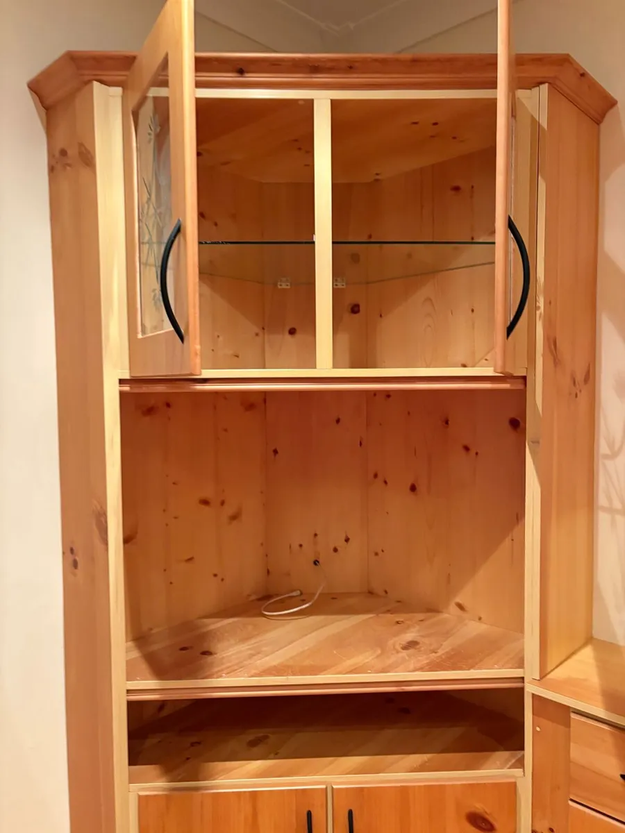 Furniture (Fitted Unit and Chest of Drawers/Desk) - Image 2