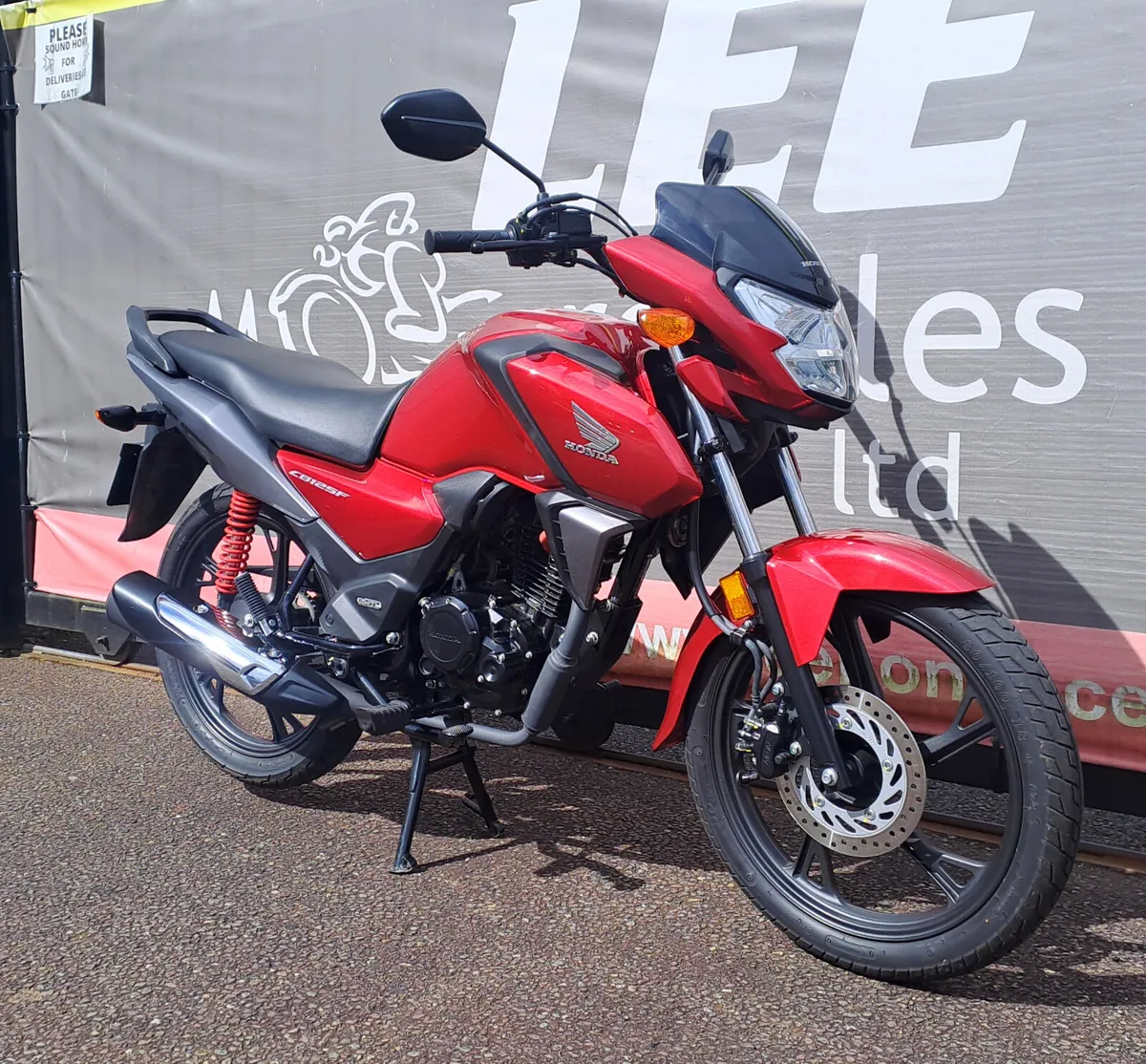 2023 HONDA CB125F - Image 2