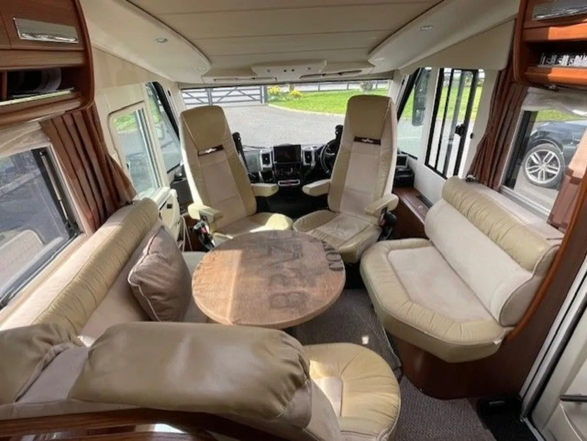 2015 CARTHAGO CHIC E LINE 51QBY A-CLASS MOTORHOME - Image 2